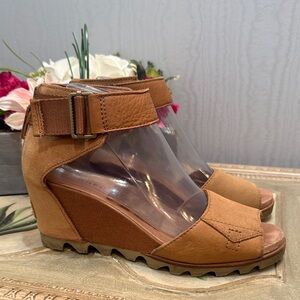 Sorel Joanie II Ankle Strap Wedge Sandals Shoes Zip Back Sz 8
